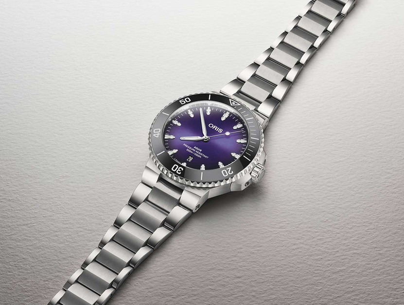 Oris Aquis Date Taste of Summer Watch 43.5mm with Purple Dial