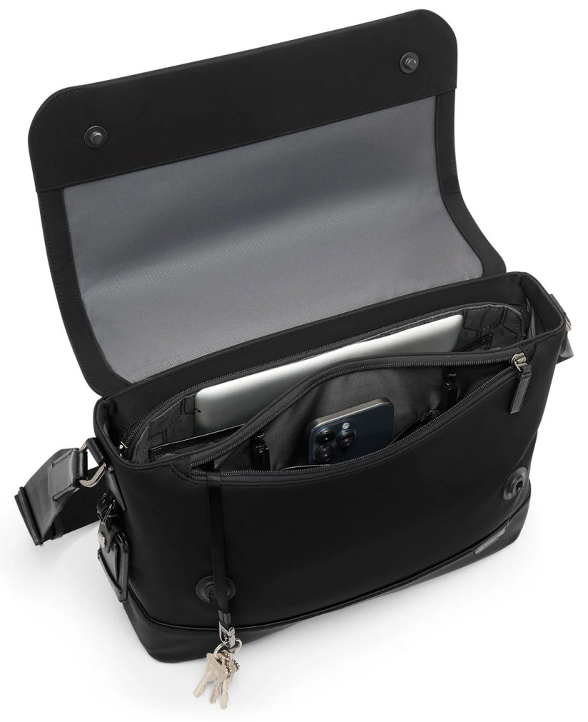 TUMI Harrison Midland Messenger in Black