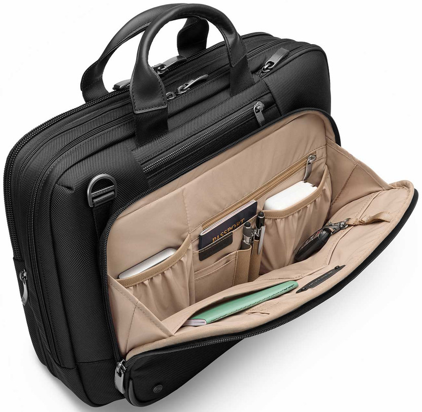 Briggs  Riley At Work Medium Expandable Brief in Black