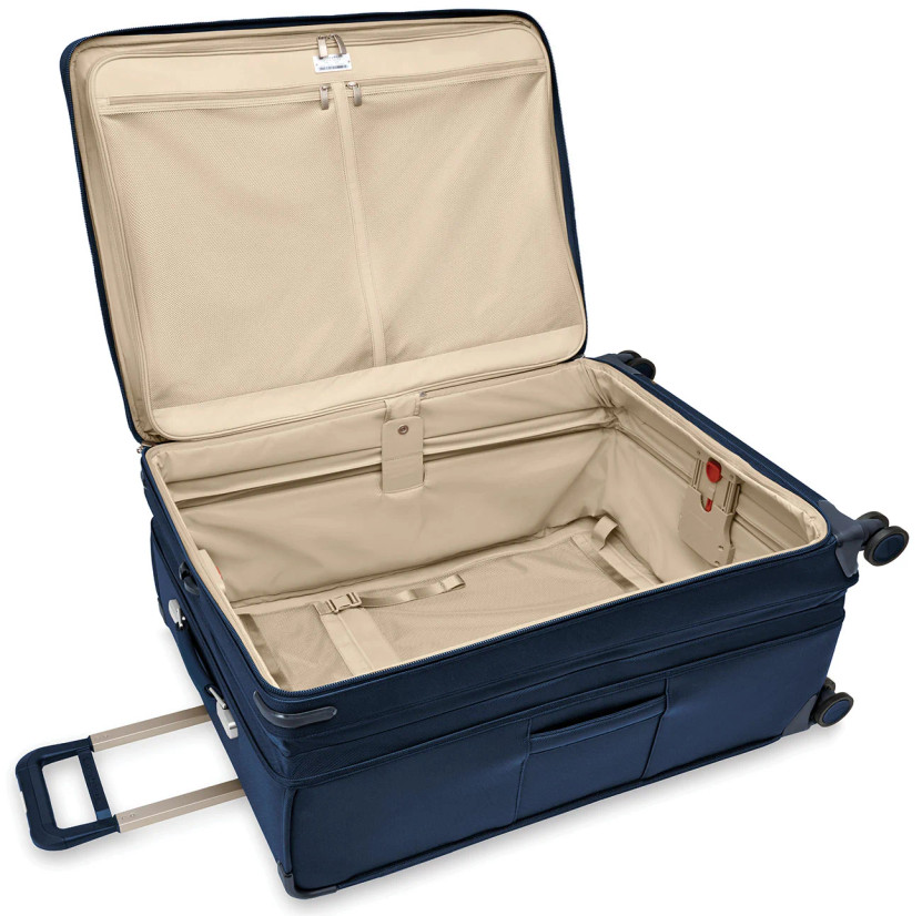 Briggs  Riley Baseline Navy Extra Large Expandable Spinner