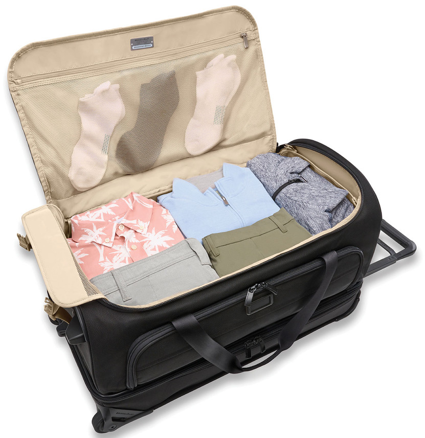 Briggs  Riley Baseline Black Medium 2-Wheel Duffle