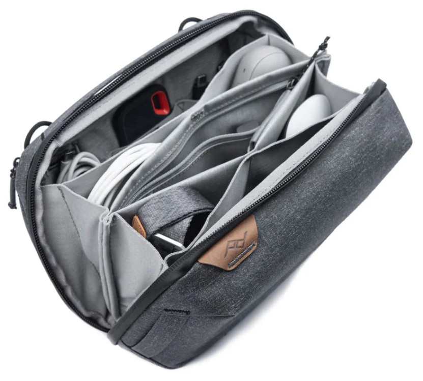 Peak Design Tech Pouch for Cables and Travel Essentials in Charcoal