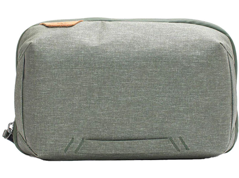 Peak Design Tech Pouch for Cables and Travel Essentials in Sage Green