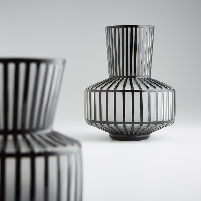 Lined Up Vase | Black - Small