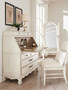 Hooker Furniture Americana Floor Mirror in Daisy