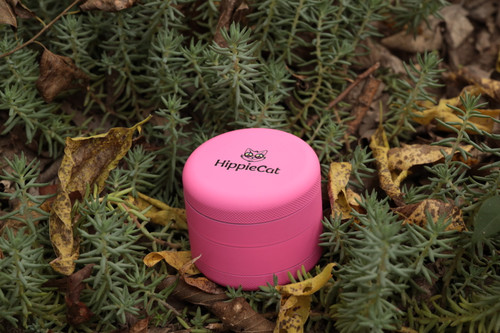 Hippiecat Herb Grinder - Pink Hippiecat Herb Grinder - Pink