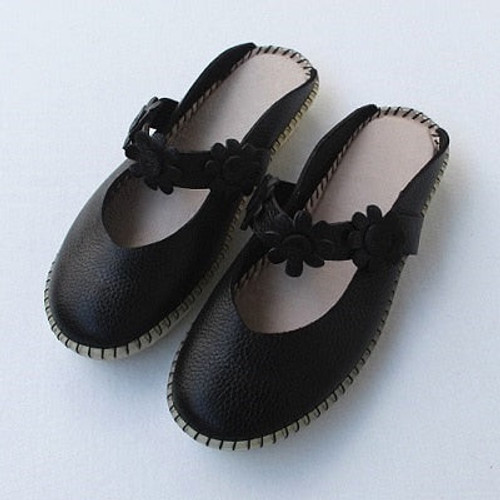 Retro-vintage genuine Leather Sandals and Slippers for Women in Summer ,Soft Flat Floor Shoes