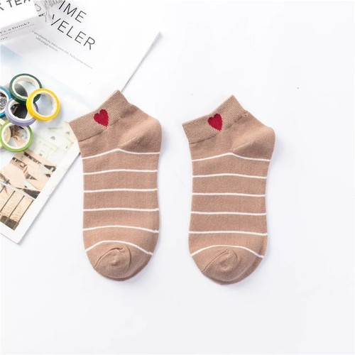 Women's retro striped red love heart socks college style literary wild British style cotton socks dropship