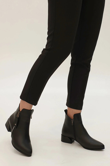 Avore Women Casual Flat Heels Boots