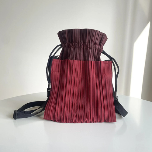 Pleated Panel Shoulder Bag Crossbody Small Contrast Design Drawstring Bucket