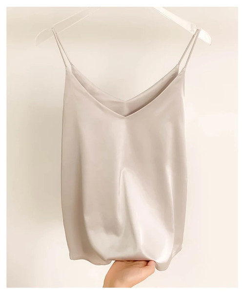 Summer Camisole Slim Vest Sexy Women Sleeveless V-Neck Gray Tee Tank Tops Female Solid Black/White Crop Tops