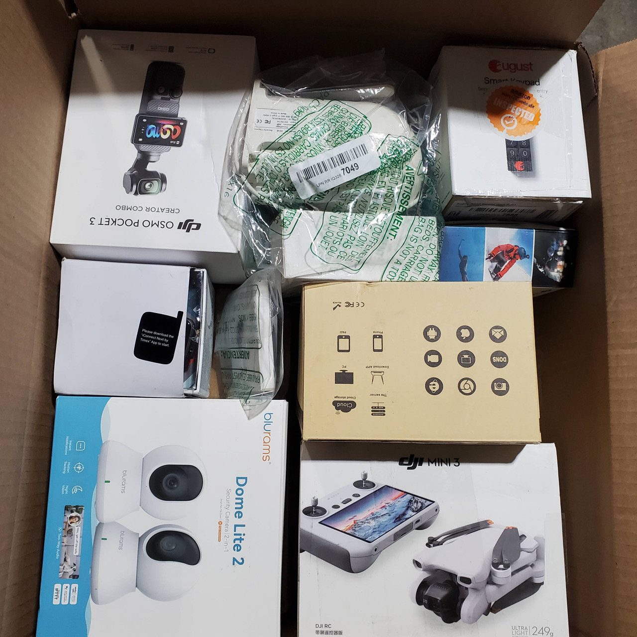 38 units of Electronics - MSRP $4,769 - Returns (Lot # 825568)