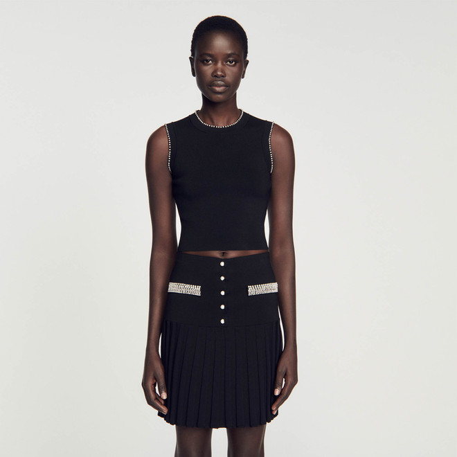 Short beaded skirt with pleats - Black