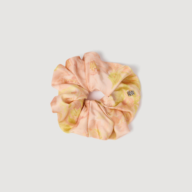 Floral scrunchie - Pink