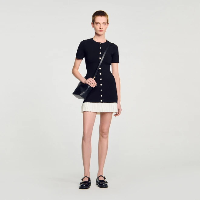 Short knit dress with ruffle - Black