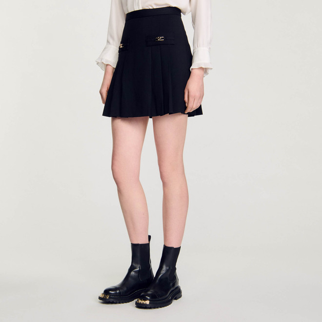 Short skirt with stitched pleats - Black