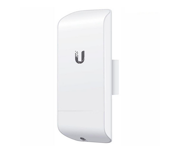 UBIQUITI NANOSTATION LOCOM2 - Radio con antena integrada Airmax 2.4GHz para uso en exteriores con tecnología MIMO. Cuenta con un panel de antena de 8 dBi y una potencia de transmisión de 23 dBm, ofrece un rendimiento de hasta 150 Mbp.