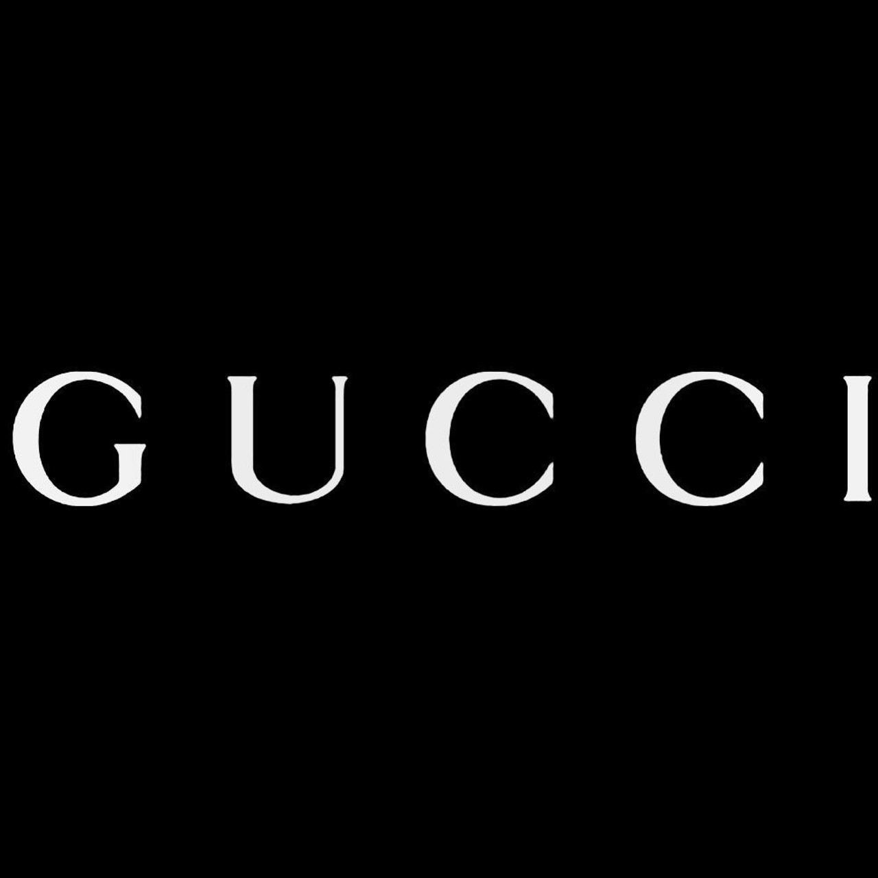 Gucci надпись на темном