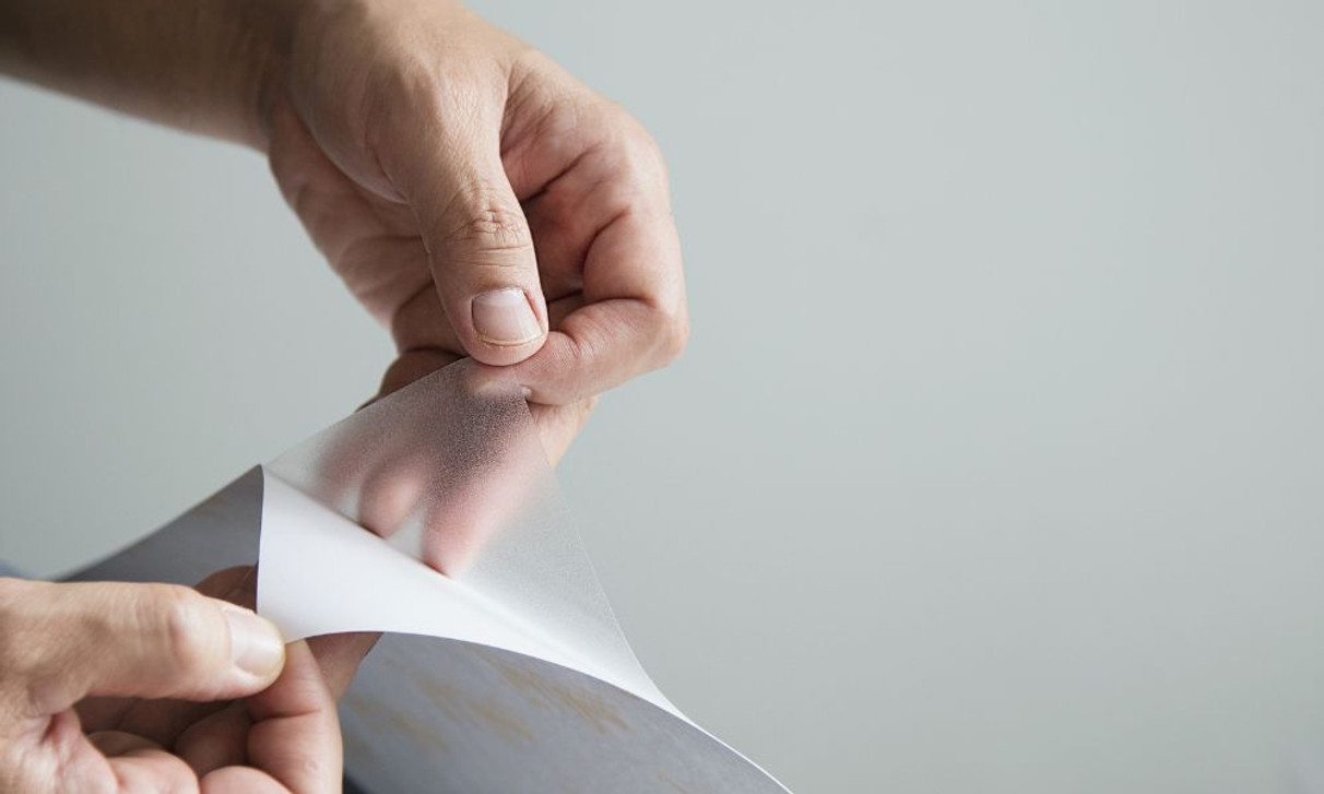 The Differences Between Thick and Thin Vinyl Stickers