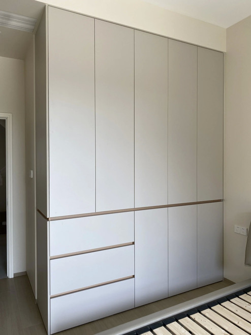 Customized Casment Wardrobe