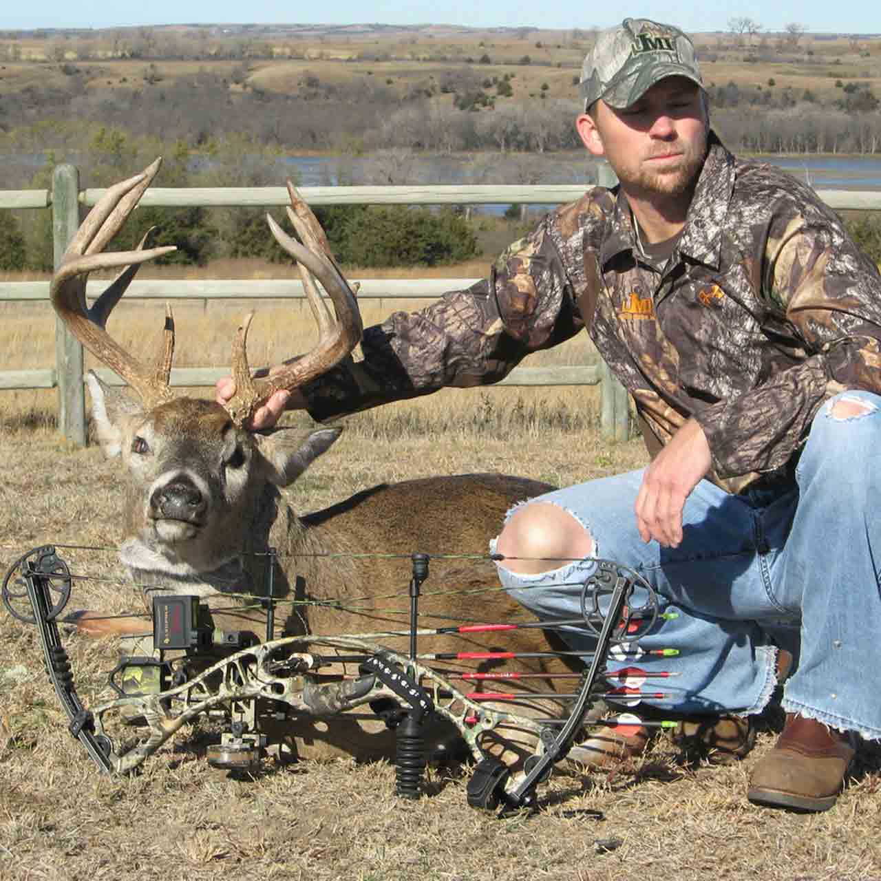 Whitetail archery hunts in Nebraska