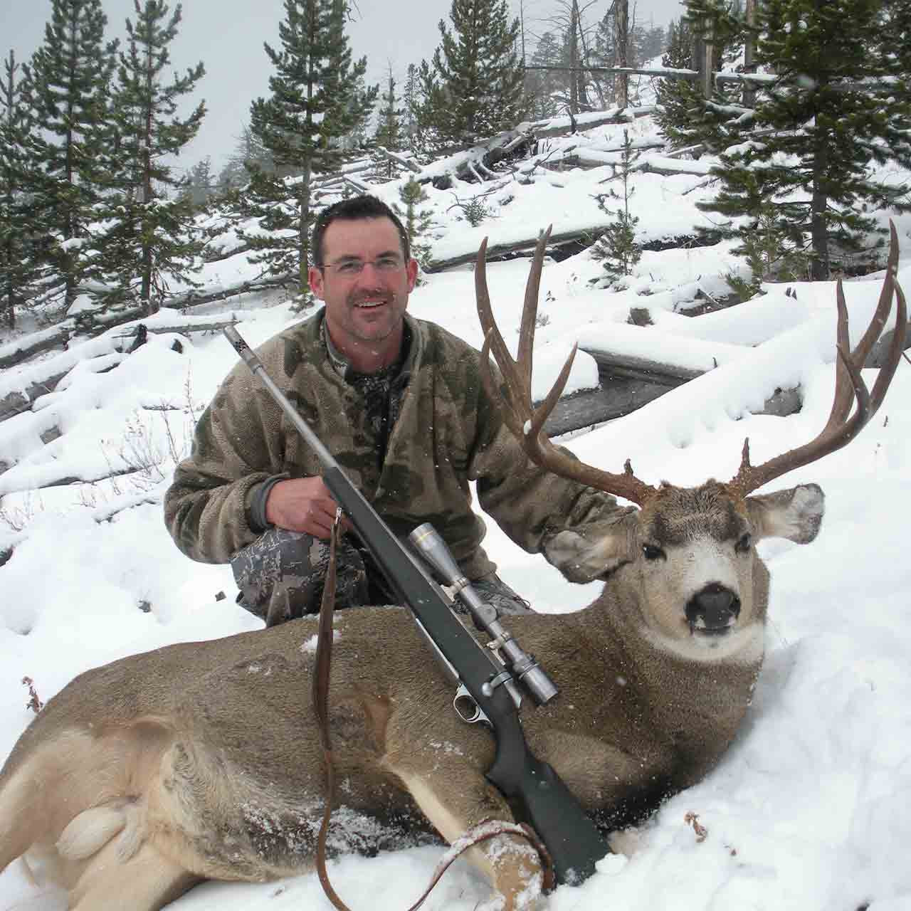 Mule deer hunt in Wyoming