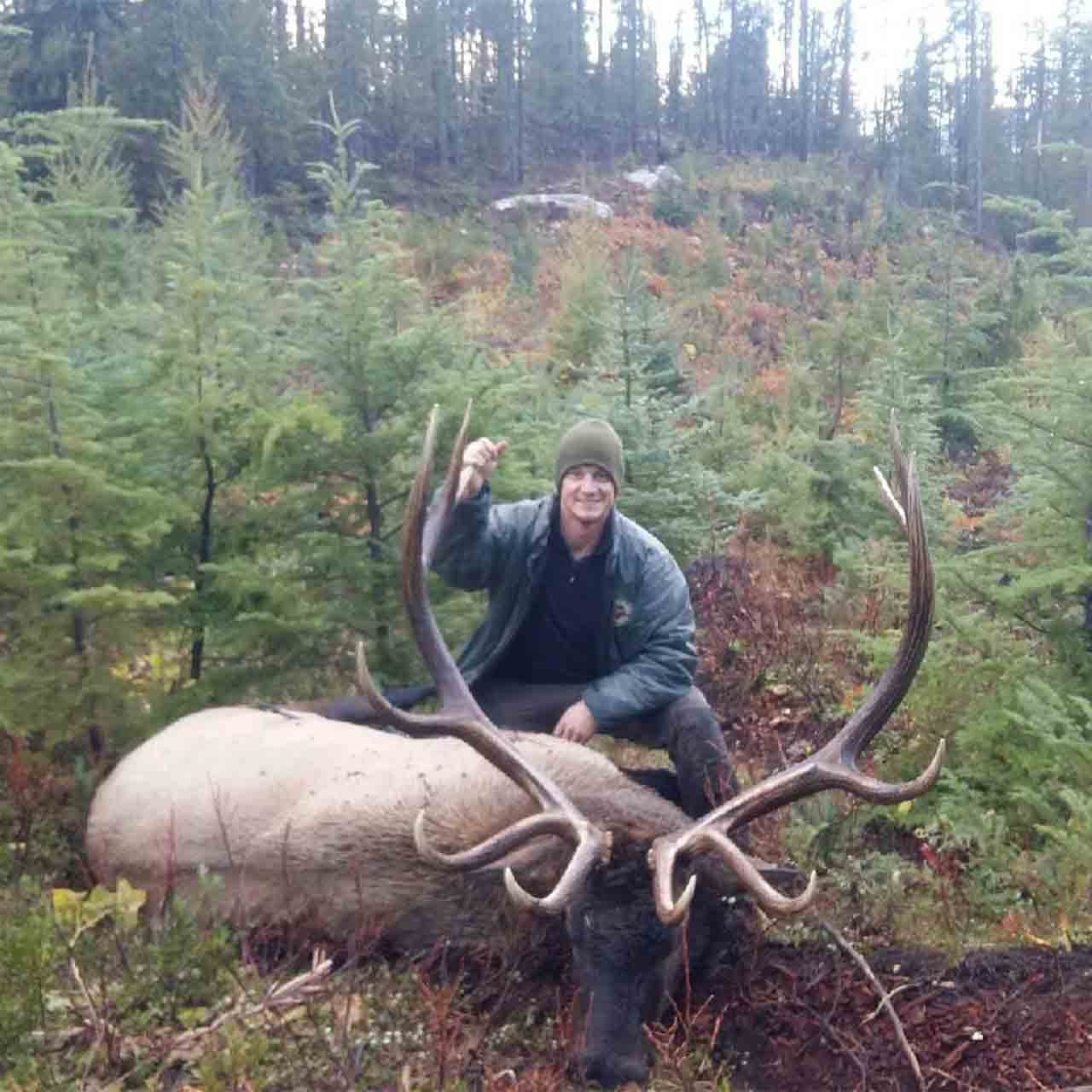 Offering fully guided elk hunts in British Columbia
