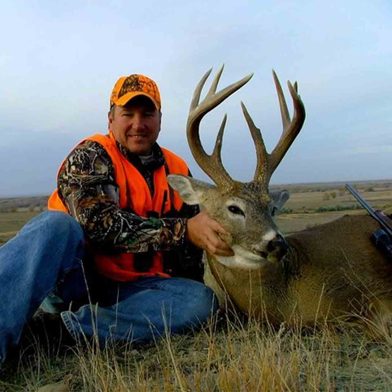 Whitetail rifle hunt in Montana
