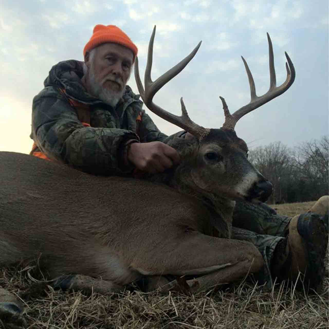 Whitetail Deer Rifle Hunt in Kentucky