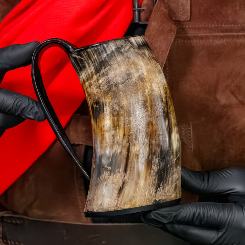 The Hooded Raven  Distressed Raider Large Viking Drinking Horn Tankard Mug [L]