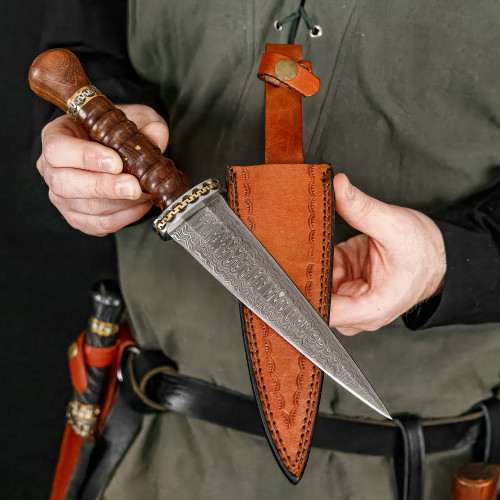 Candle Lit Endeavor Medieval Inspired Spiral Handle Damascus Double Edge Dagger Knife w/ Genuine Leather Sheath