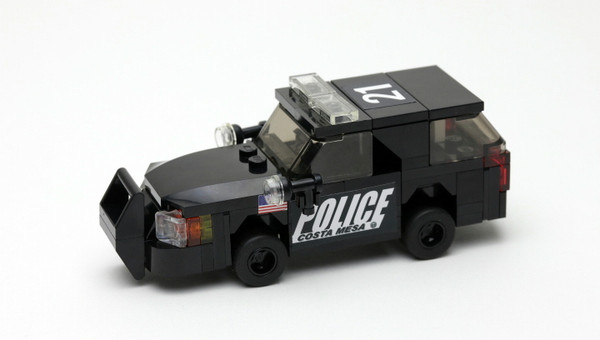 Costa Mesa Police - Ford Explorer - non-activated light bar