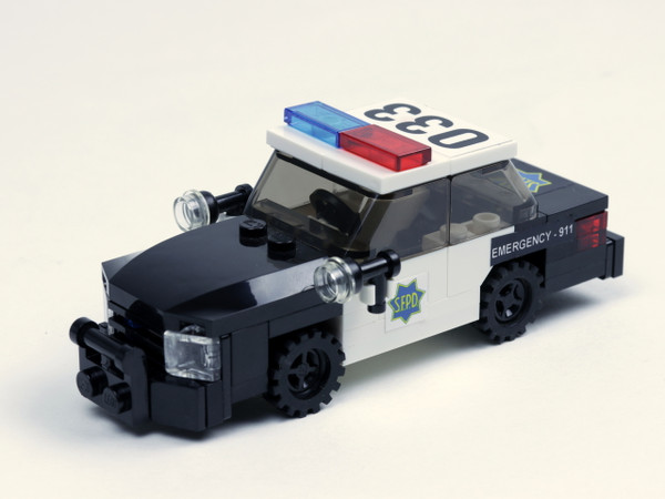 San Francisco Crown Victoria - Patrol Unit - black rims + push bar