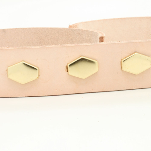 Spots on leather strap in brass 3/4" Spots on leather strap in brass 3/4"
