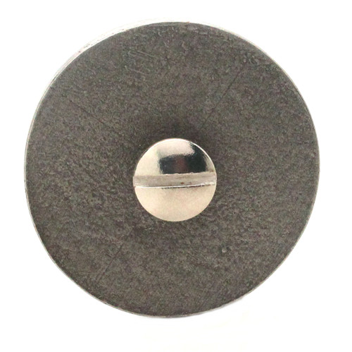 Rope and berry edge smooth conchos back.