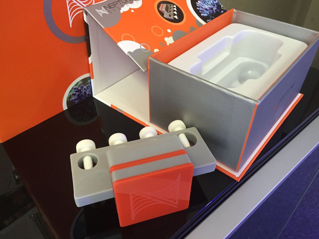 Apex MPR Magnetic Probe Rack - Neptune Systems - SaltwaterAquarium.com