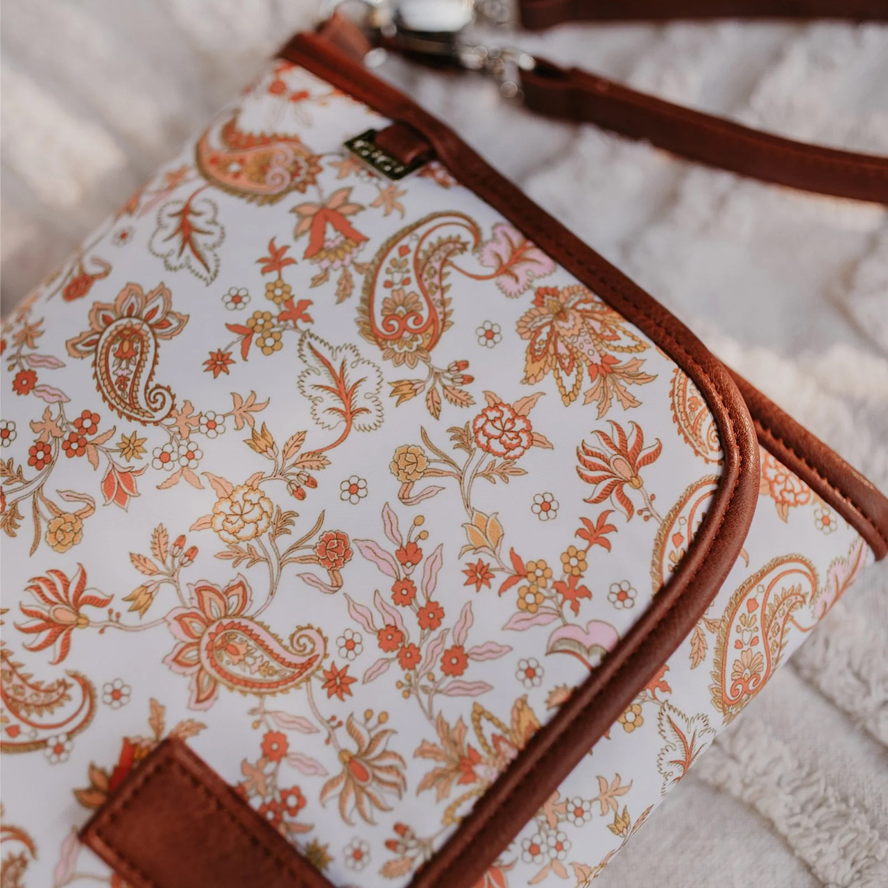 OiOi Baby Change Clutch Peach Paisley/Tan Shop Changing Mats Online