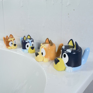 Bluey Family Stack & Pour Bath Toy Bluey Family Stack & Pour Bath Toy