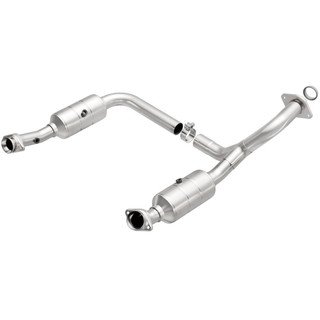 MagnaFlow Exhaust Products Direct-Fit Catalytic Converter 93627