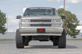 Rough Country - 6 Inch Lift Kit - 8-Lug - M1 - Chevy 3/4-Ton Suburban/C2500/K2500 Truck/C3500/K3500 Truck (88-00)