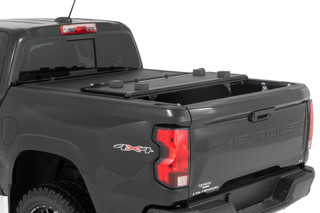Rough Country - Hard Low Profile Bed Cover - 5' Bed - Chevy/GMC Canyon/Colorado (15-25)