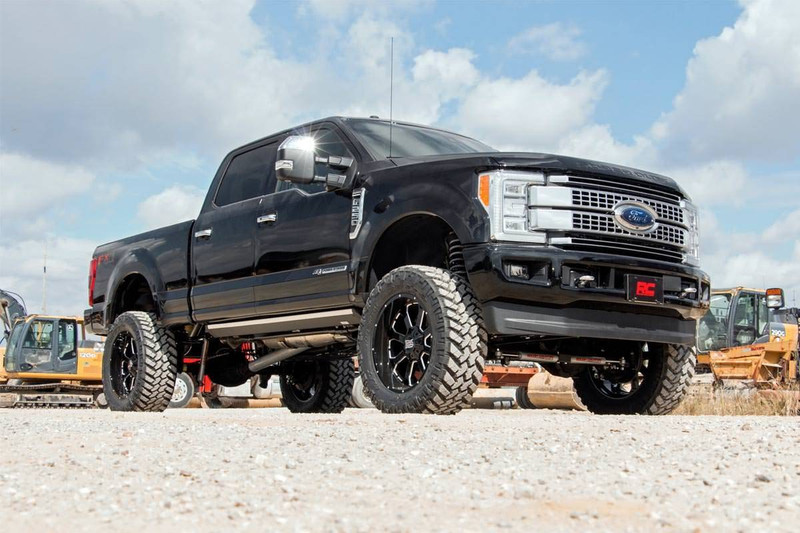 Rough Country 6in Ford Susp Lft Kt w/Rad Arms (17-19 F-250/350 4WD, Dsl, 4in Axle, w/o Ovrlds) 55830