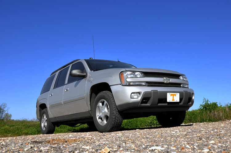 Rough Country - 2 Inch Lift Kit - Chevy/GMC Envoy/Trailblazer 2WD/4WD (2002-2009)