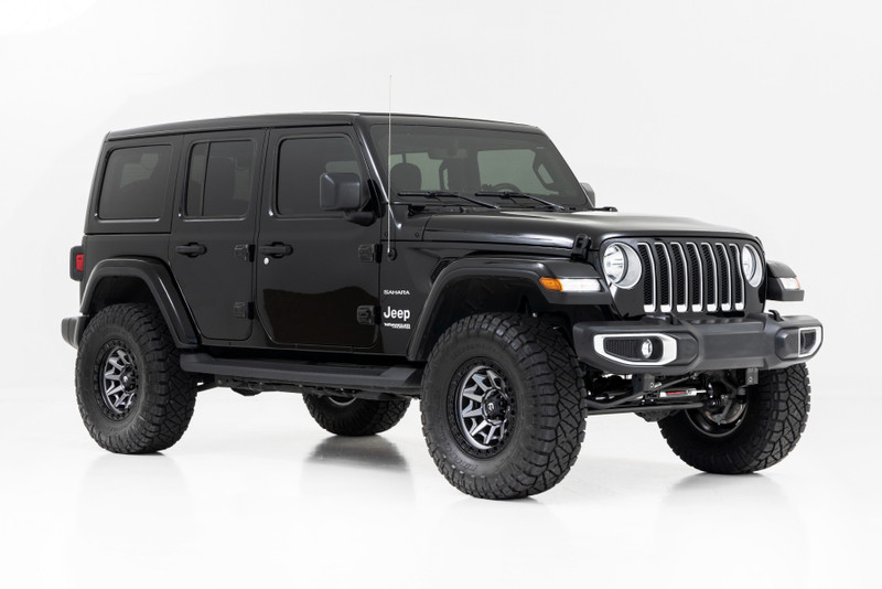 Rough Country - 2.5 Inch Lift Kit - Coils - M1 - Jeep Wrangler Unlimited 4WD (2024-2025)