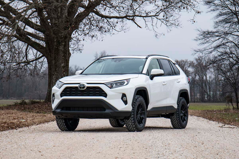 Rough Country - 2.5 Inch Lift Kit - N3 Struts - Toyota RAV4 2WD/4WD (2019-2025)