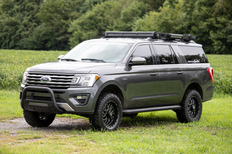 Rough Country - 3 Inch Lift Kit - UCA - M1 Struts - Ford Expedition 4WD (2018-2024)