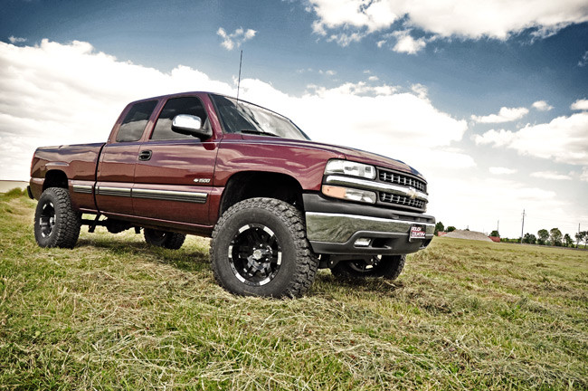Rough Country - 6 Inch Lift Kit - M1 Shocks - Chevy/GMC 1500 2WD (99-06 & Classic)