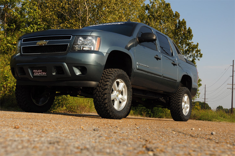 Rough Country - 7.5 Inch Lift Kit - Chevy Avalanche 2WD/4WD (2007-2013)