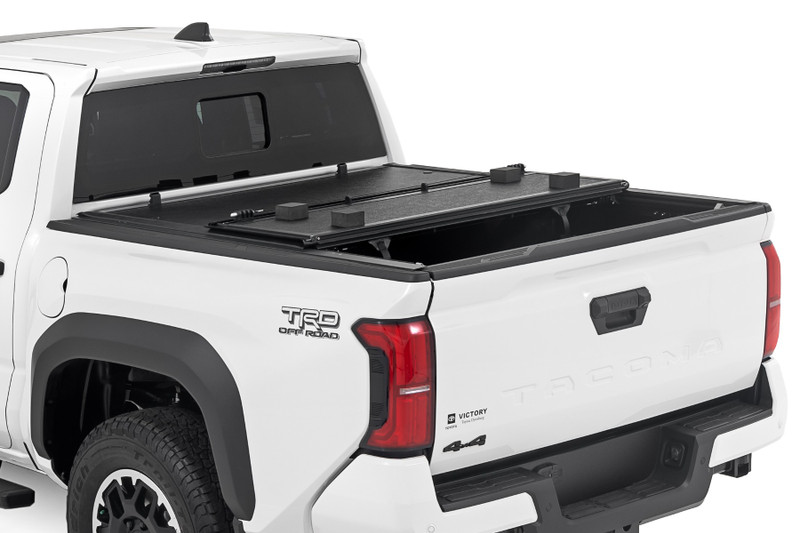 Rough Country - Hard Low Profile Bed Cover - 5' Bed - Toyota Tacoma 2WD/4WD (2024-2025)