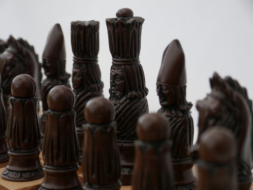 Berkeley Chess Victorian (Brown) Chessmen pieces (BC2003) 